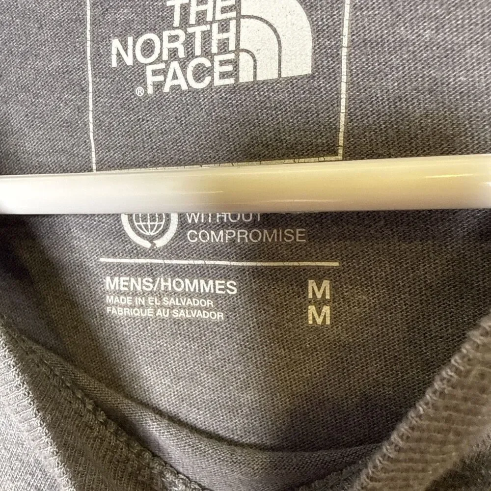 The North Face Mens Medium M Gray Never Stop Exploring Graphic Tee Short Sleeve